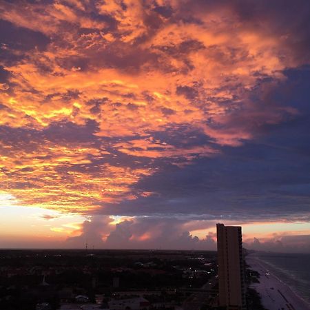 Tropic Winds 1701 Premium Corner Unit With 2 Parkings! Free Beach Chairs Service! Panama City Beach Bagian luar foto