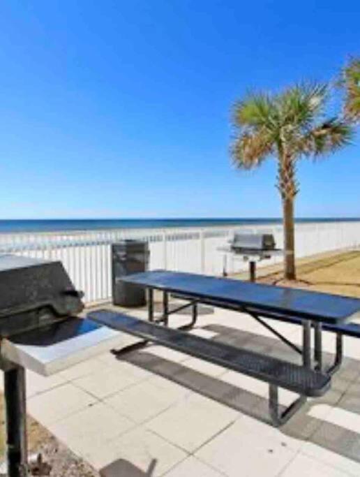 Tropic Winds 1701 Premium Corner Unit With 2 Parkings! Free Beach Chairs Service! Panama City Beach Bagian luar foto