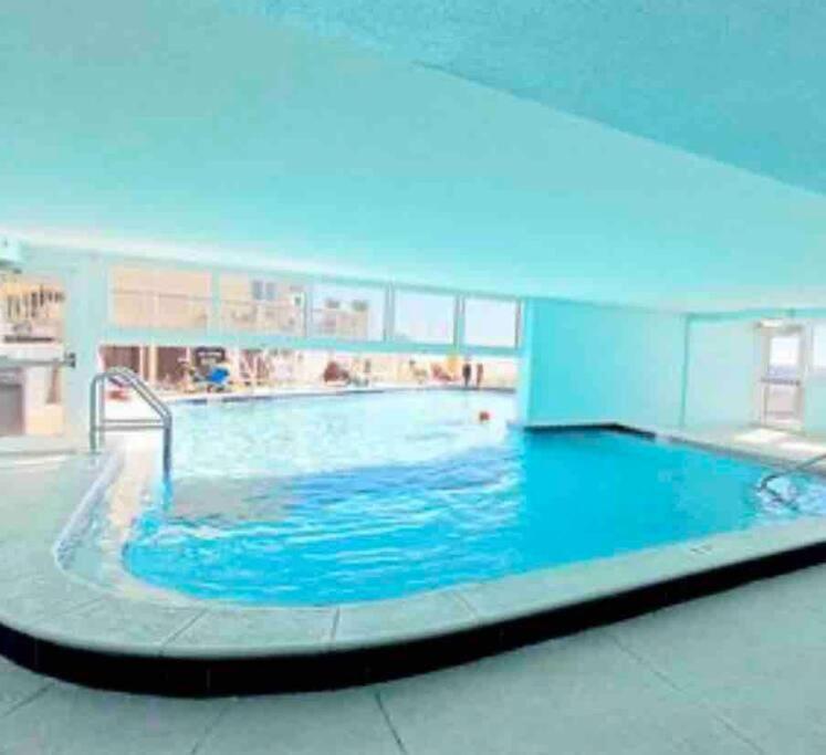 Tropic Winds 1701 Premium Corner Unit With 2 Parkings! Free Beach Chairs Service! Panama City Beach Bagian luar foto