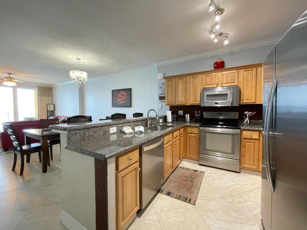 Tropic Winds 1701 Premium Corner Unit With 2 Parkings! Free Beach Chairs Service! Panama City Beach Bagian luar foto