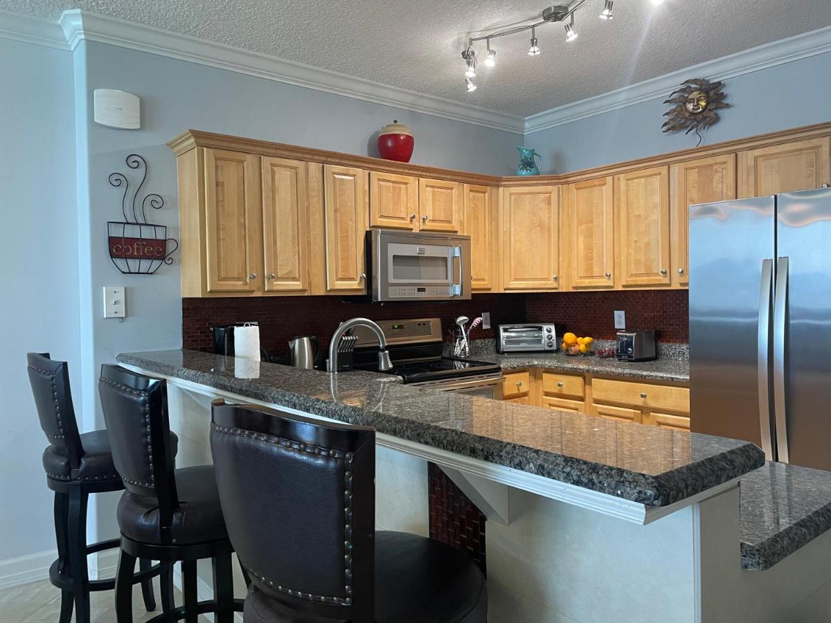 Tropic Winds 1701 Premium Corner Unit With 2 Parkings! Free Beach Chairs Service! Panama City Beach Bagian luar foto