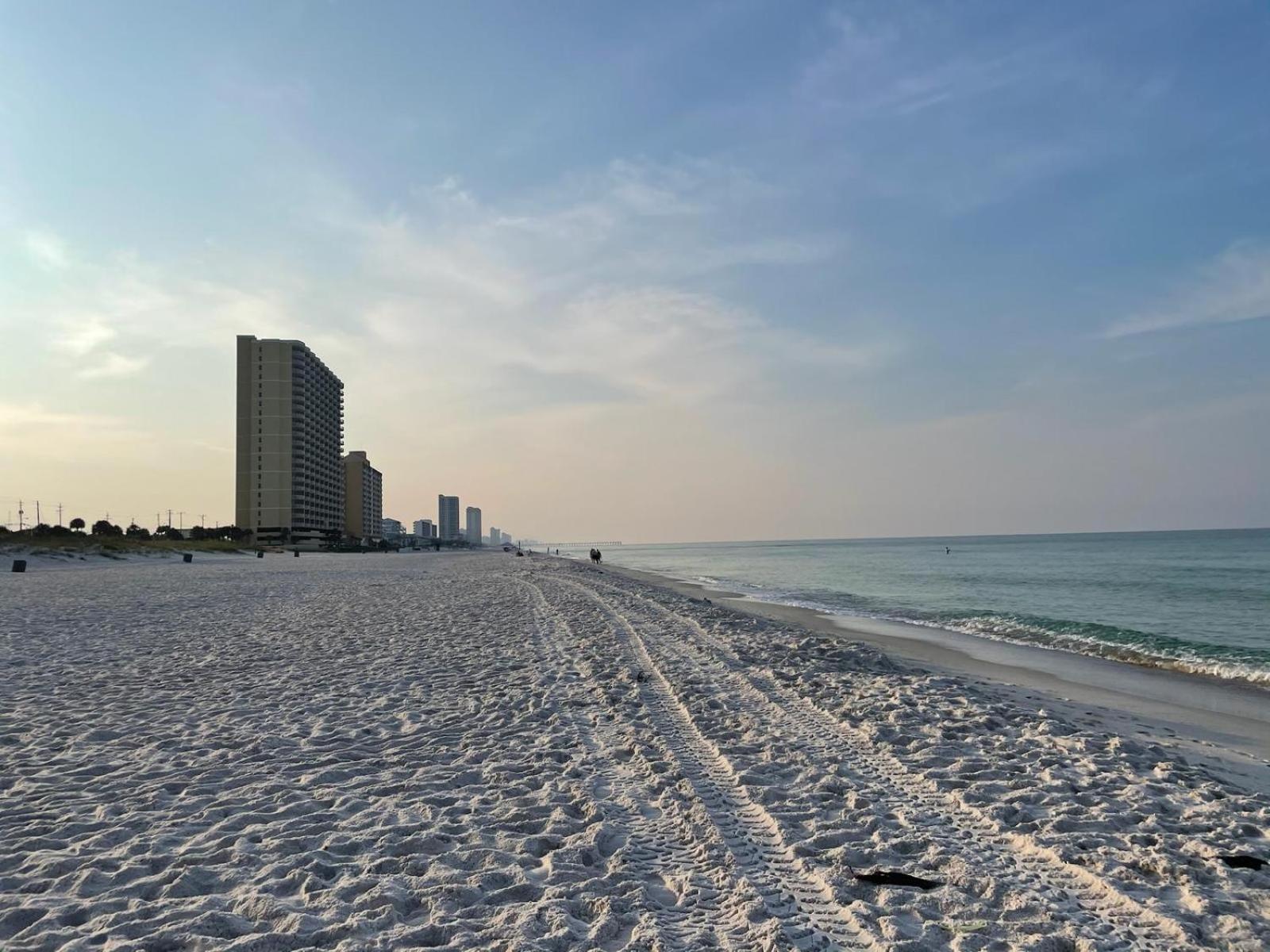 Tropic Winds 1701 Premium Corner Unit With 2 Parkings! Free Beach Chairs Service! Panama City Beach Bagian luar foto